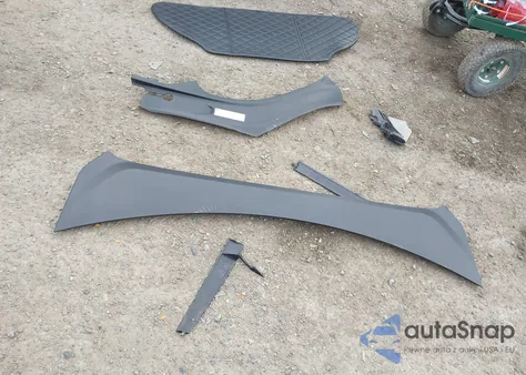 2016 Tesla Model X 60D/P100D/P90D z USA, uszkodzony, nr VIN 5YJXCAE48GF007314